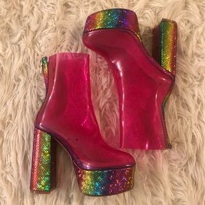 Platform Boots Never Worn 🌈